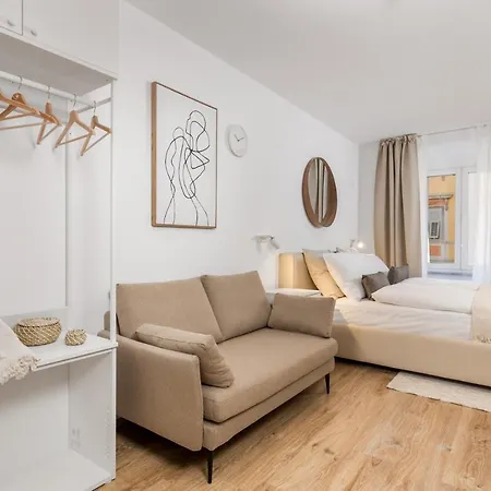 Apartment Main Street 2 *
