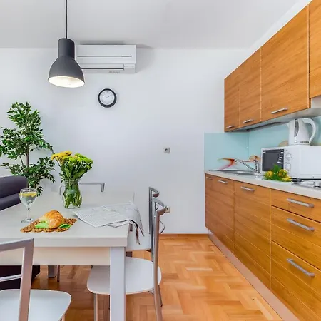 Apartamento Main Street 2 *