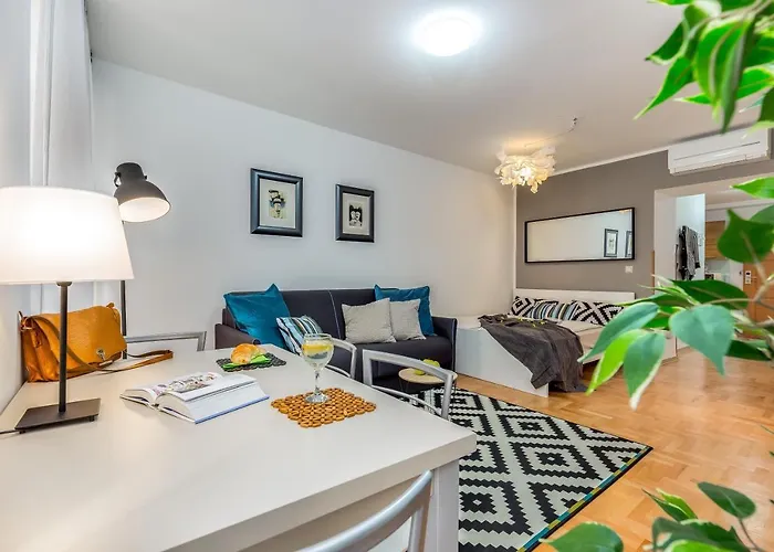 Apartament Main Street 2 *